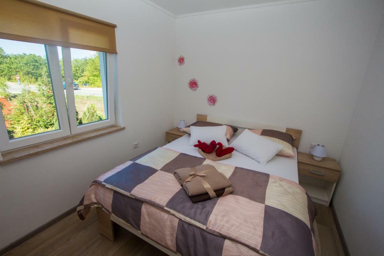 Apartment Krista Tinjan Экстерьер фото